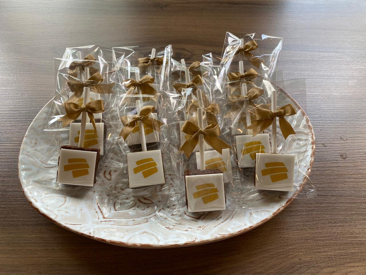 INMOBILIARIA Y VIVIENDA 2020 (2)